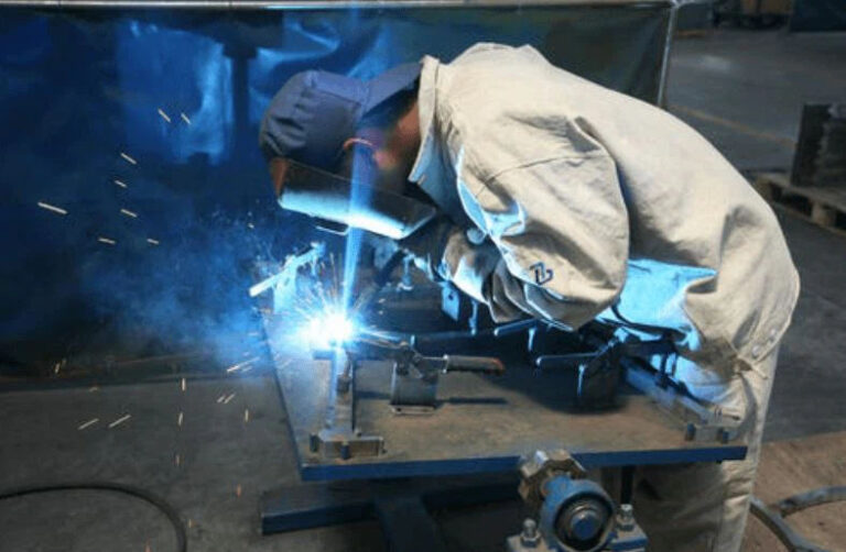 kimpalan fabrikasi logam