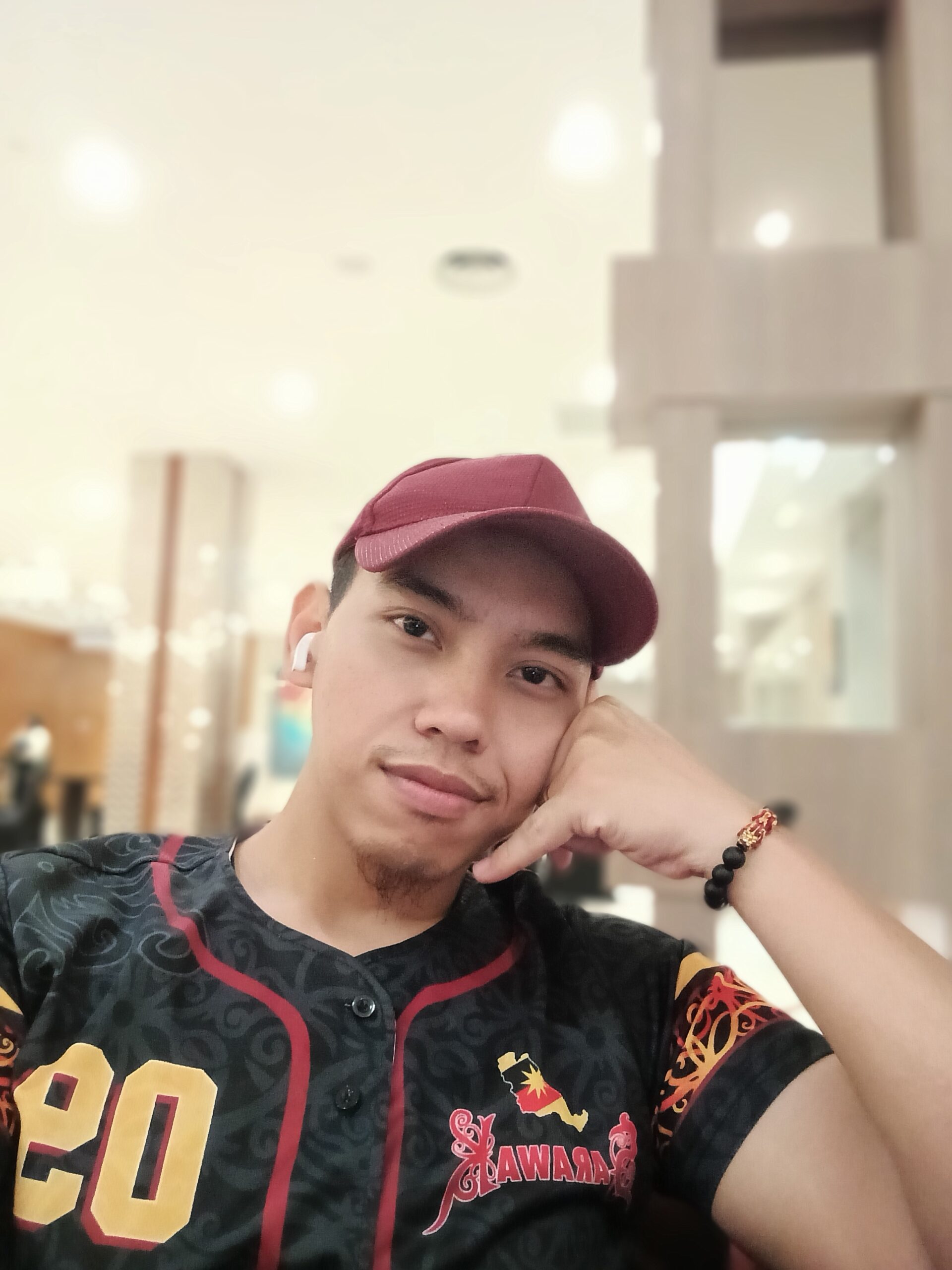 Menyediakan perkhidmatan advices dan Wellness therapy dari rumah ke rumah hotel ke office anda Sarawak ke seluruh dunia
